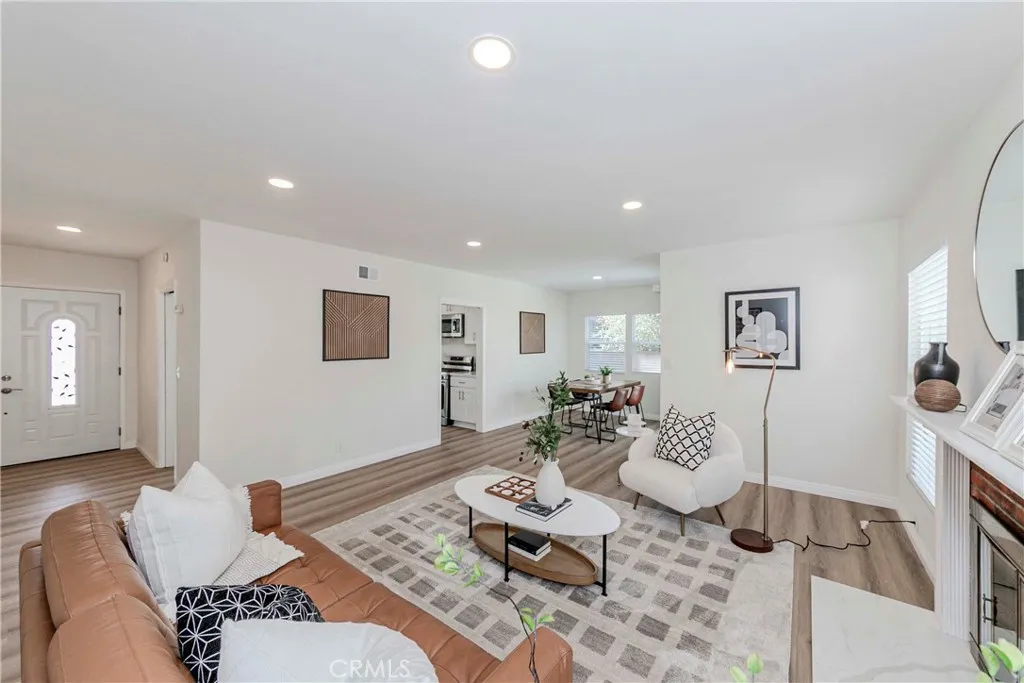 1325 E Romneya, Anaheim, California 92805 home-pic-22